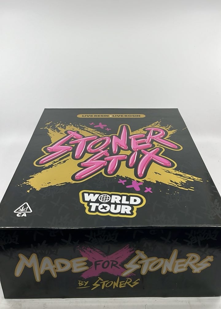Stoner Stix World Tour 2G Disposable With Pre Rolls Stoner Stix World Tour 2G Disposable With Pre Rolls