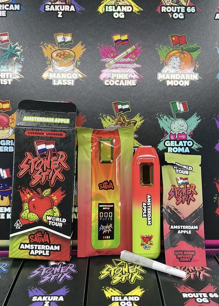 Stoner Stix World Tour 2G Disposable With Pre Rolls Stoner Stix World Tour 2G Disposable With Pre Rolls